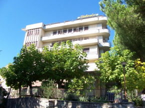  Hotel Villa Edelweiss  Кьянчано Терме